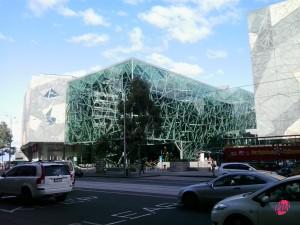 Melbourne - avvicinandoci a Federation Square