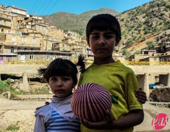 Due bambini del villaggio. Palangan, Kurdistan iraniano