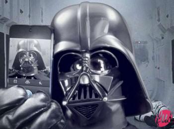 20131203_58443_selfie_darthvader