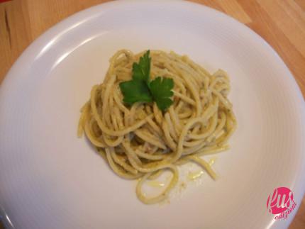 Piatto con pochi spaghetti