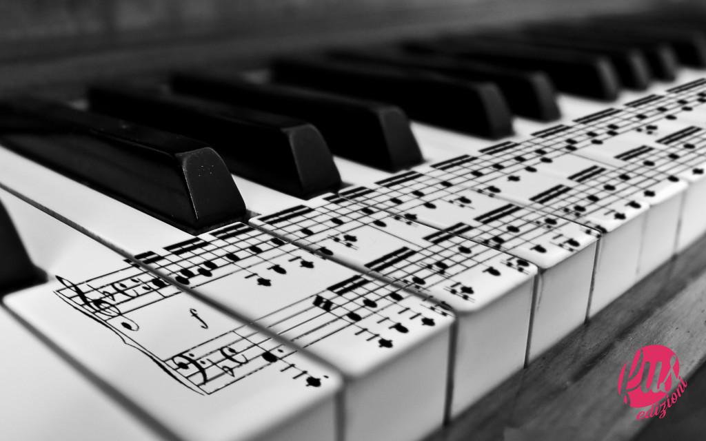 music-piano-monochrome-wallpaper