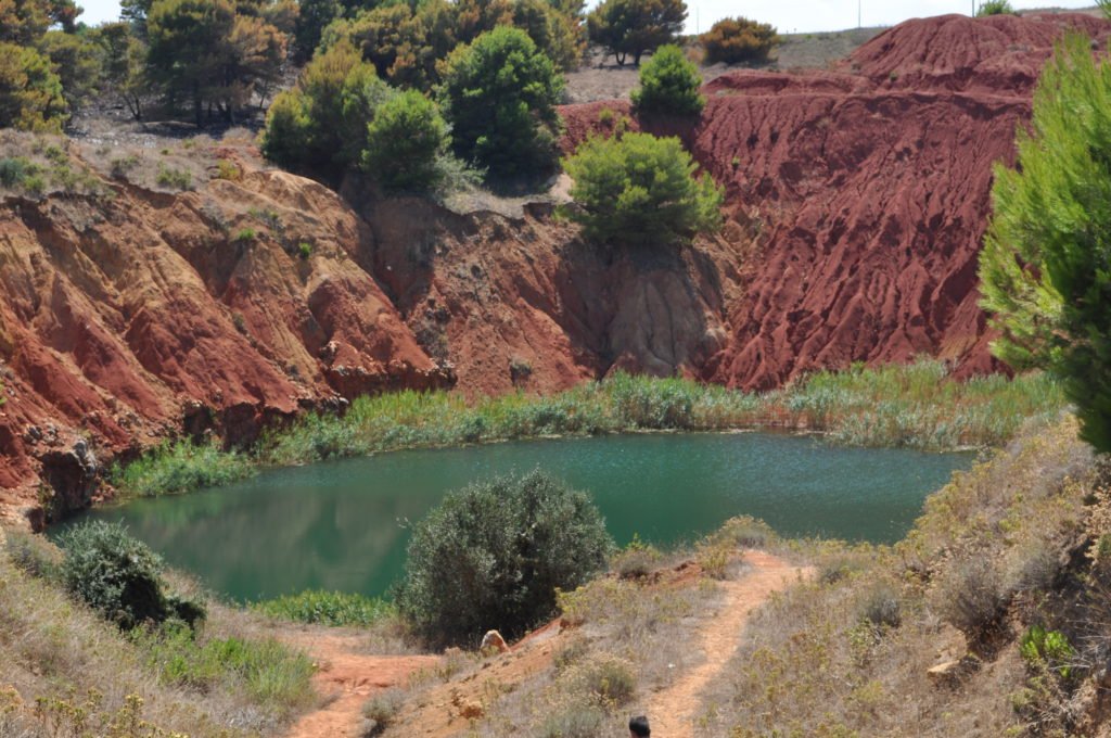 foto di Claudia Fabbricatore Cava di Bauxite