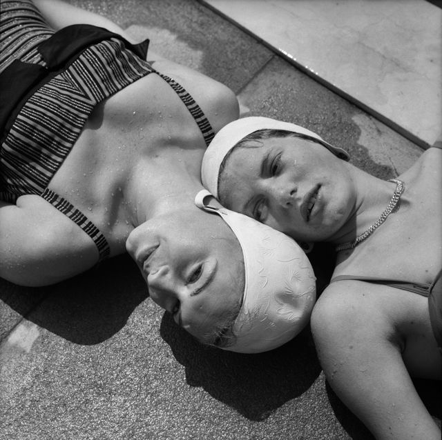1hans-steiner-piscine-berne-1945-1950-copyright-musee-de-elylisee
