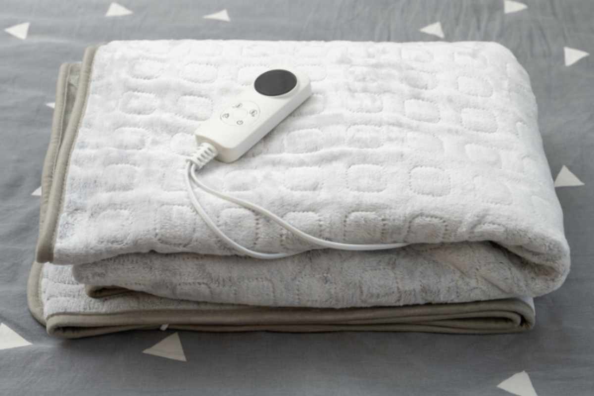 Molti utenti considerano la termocoperta un vantaggio per il comfort notturno, utilizzandola per ore intere durante la notte a bassa potenza.