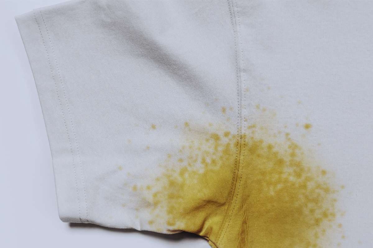 Capi ingialliti? Il trucco che li salva e li fa tornare come nuovi